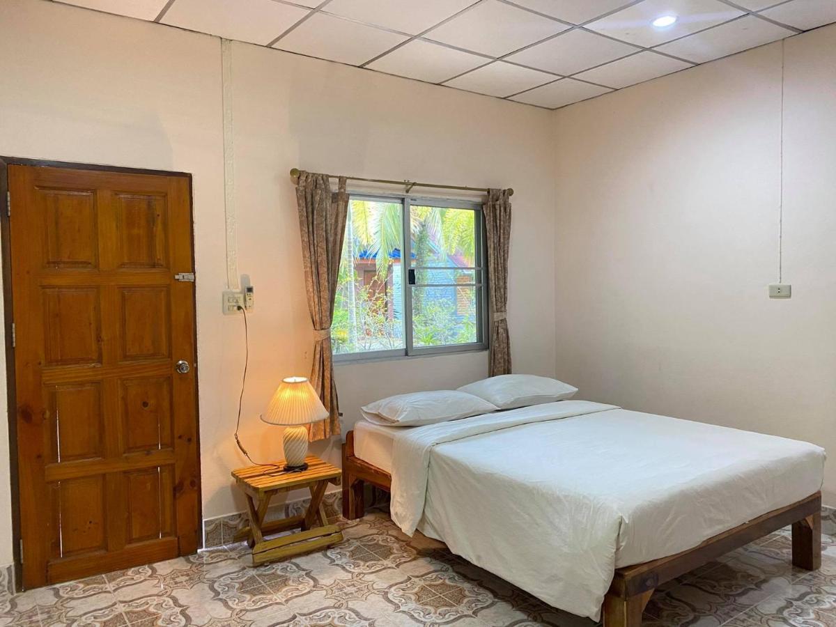 Coconut Bungalow Nai Yang Bagian luar foto