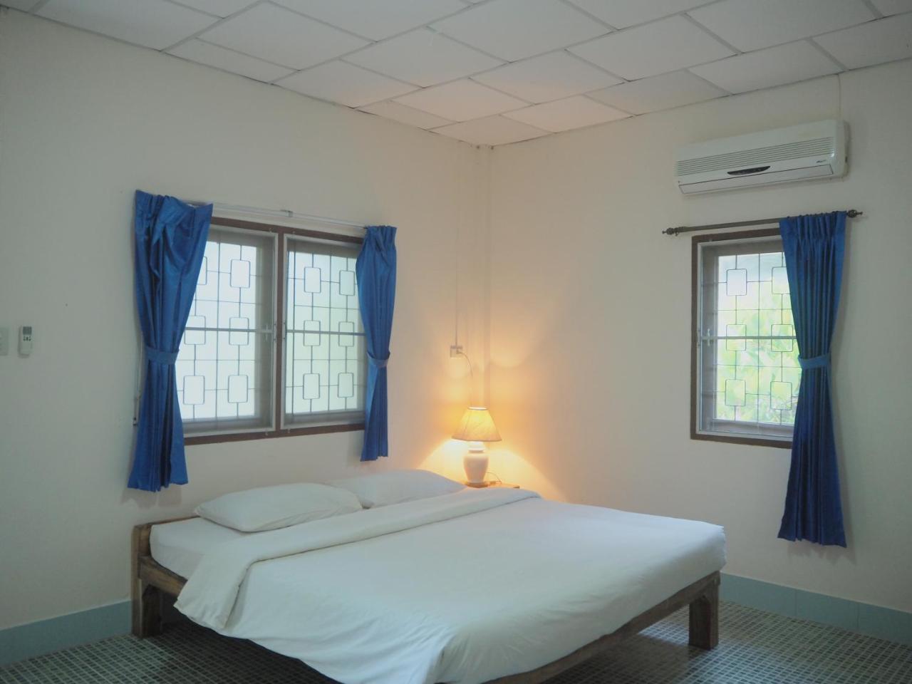 Coconut Bungalow Nai Yang Bagian luar foto
